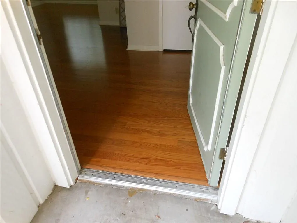 2 bed, 2.0 bath, 1068 sqft, $1,950 — Photo 4