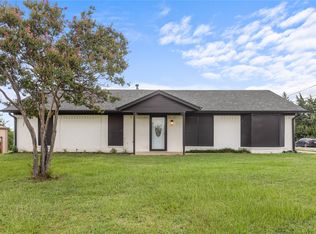 1939 E Texas St, Denison, TX 75021