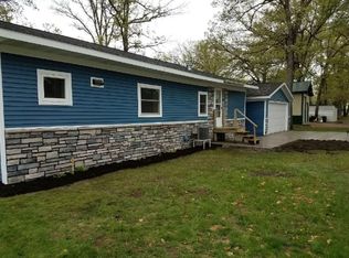 410 White Oak Rd, Guttenberg, IA 52052