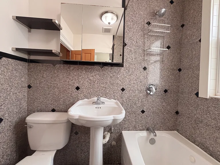 173-175 Cornell St #1 — Photo 27