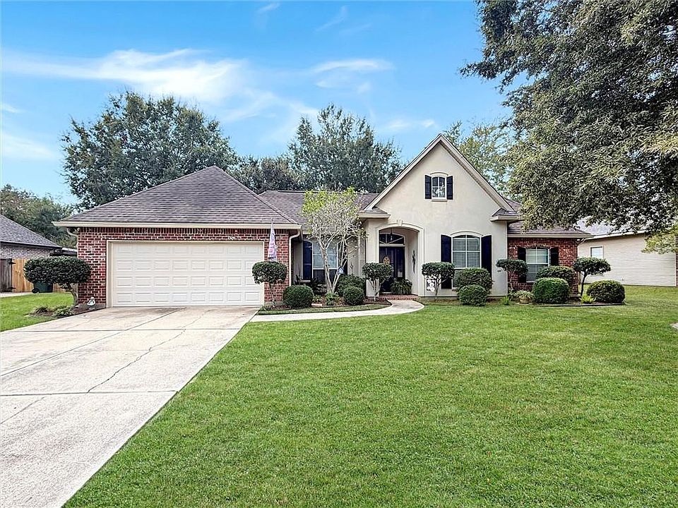 1st image of 710 Waxwing Dr