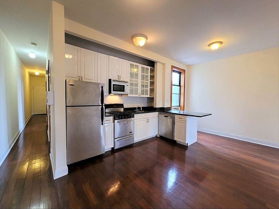 1st image of 274 W 19th St #6X