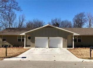 1673 N Ramsey Ave, Fayetteville, AR 72703