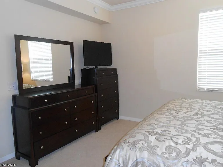 9735 Acqua Ct #611 — Photo 12