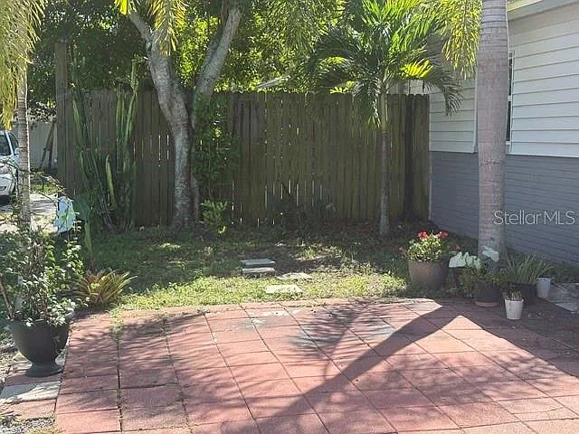 2 bed, 1.0 bath, 800 sqft, $1,625 — Photo 2