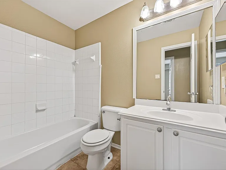 54 Blue Creek Pl — Photo 18