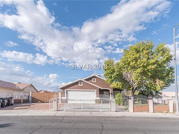 2nd image of 1900 Rose Coral Ave
