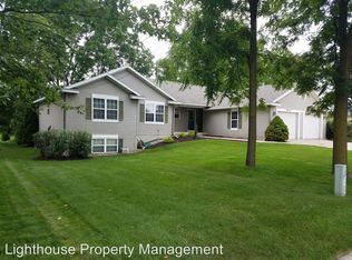 4053 Ivanrest Ave SW, Grandville, MI 49418