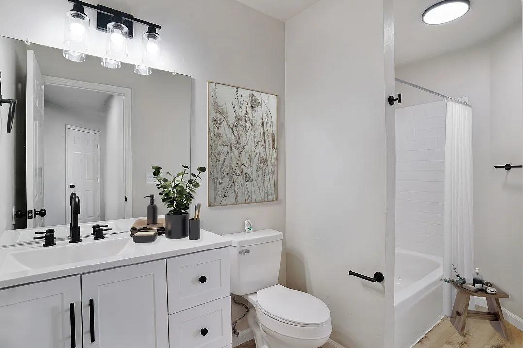 Riverview Townhomes — Photo 3