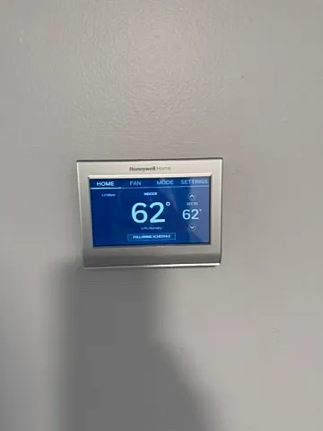 Sunrise Valley Apartments — Photo 38