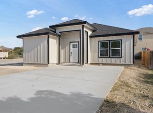 1001 Tesoro Pl, Del Rio, TX 78840