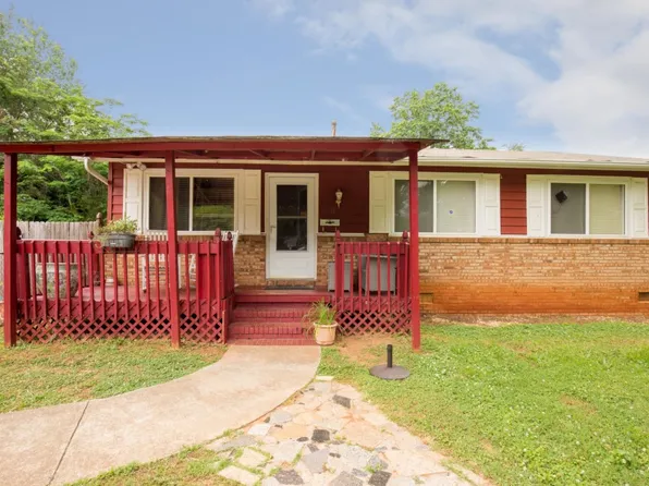 2418 Afton Ln, Charlotte, NC 28208