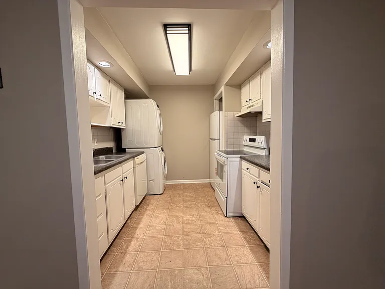 3637 Taliluna Ave #A3 — Photo 10