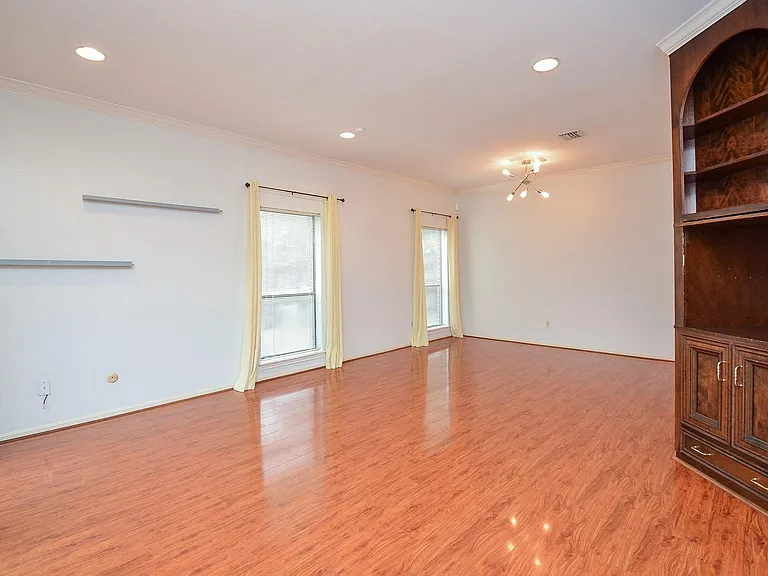 7447 Cambridge St #115 — Photo 7