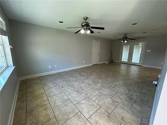 4th image of 3108 Tournefort St