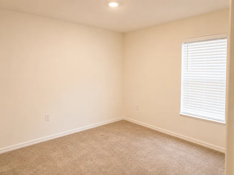23 White Haven Ln — Photo 8