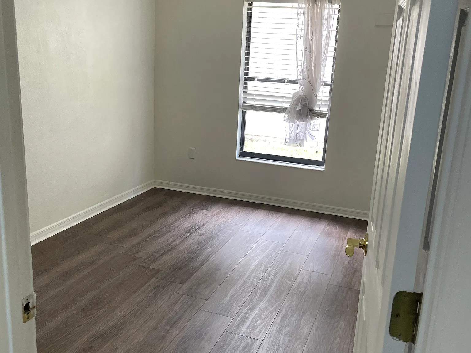 3817 Long Grove Ln — Photo 4