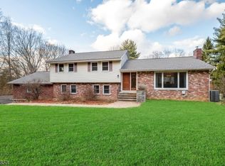 257 Lyons Rd, Basking Ridge, NJ 07920