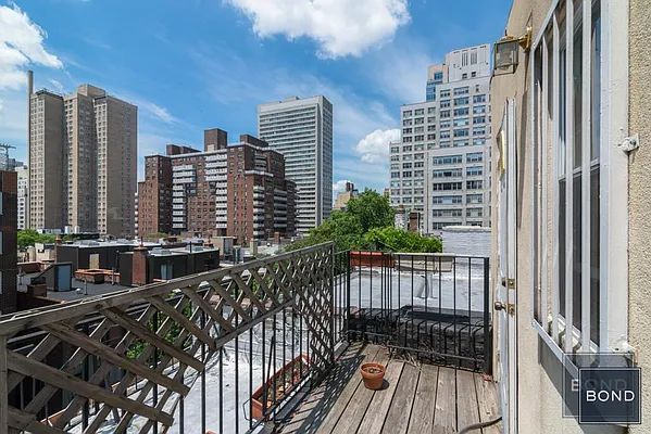Rented by Bond New York | media 24