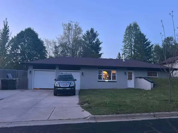 402 Nadig Dr, Fort Atkinson, WI 53538
