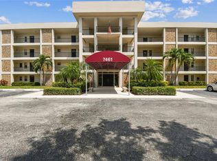 7461 W Country Club Dr N APT 201, Sarasota, FL 34243