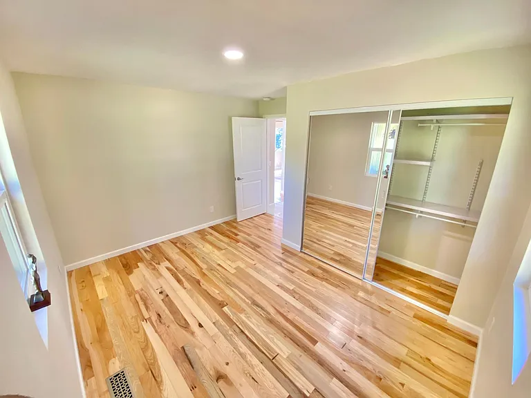 1304 Madrona Beach Rd NW — Photo 23
