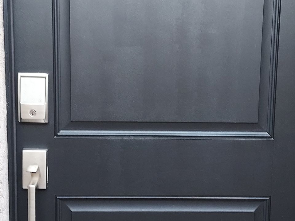 A PERSONALIZED SECURITY KEYPAD AND/OR KEYED ENTRY IS AVAILABLE FOR ENTRY INTO THE UNIT.