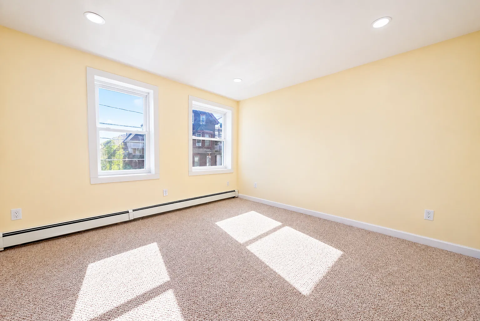 1409 Manhattan Ave — Photo 4