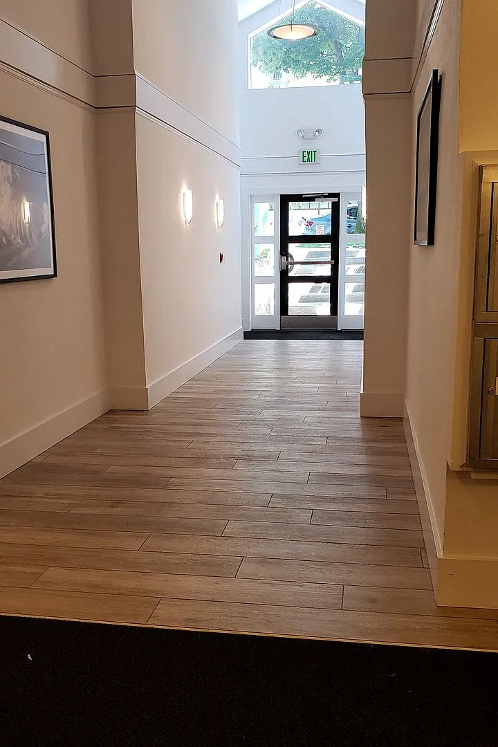 Watermarke Apts. — Photo 2