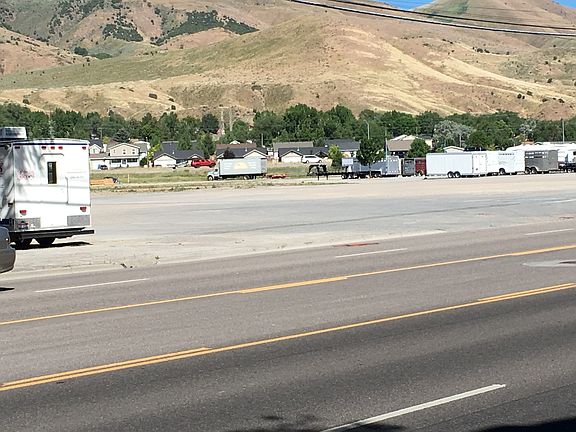 3rd image of 3220 S 5th Ave