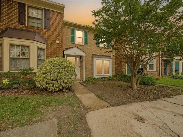 315 Paxford Dr, Virginia Beach, VA 23462