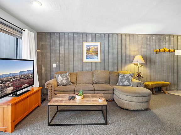 2nd image of 286 Old Mammoth Rd APT 80