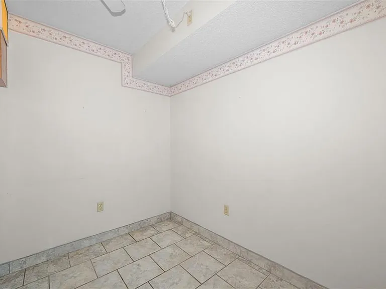 2687 Pine Ridge Way S #B2 — Photo 12