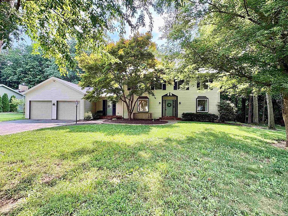 1st image of 1317 King Arthur Dr