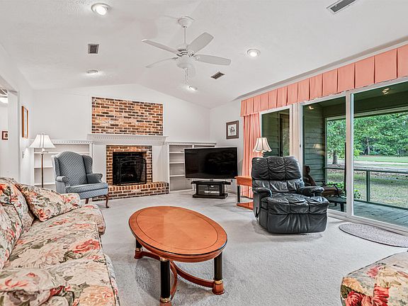 4th image of 142 Old Cedar Loop