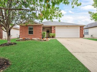 292 Spruce Dr, Kyle, TX 78640