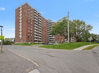 20 Chesterton Dr #1217, Ottawa, ON K2E 6Z7