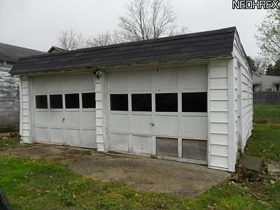 4th image of 518 W Church St