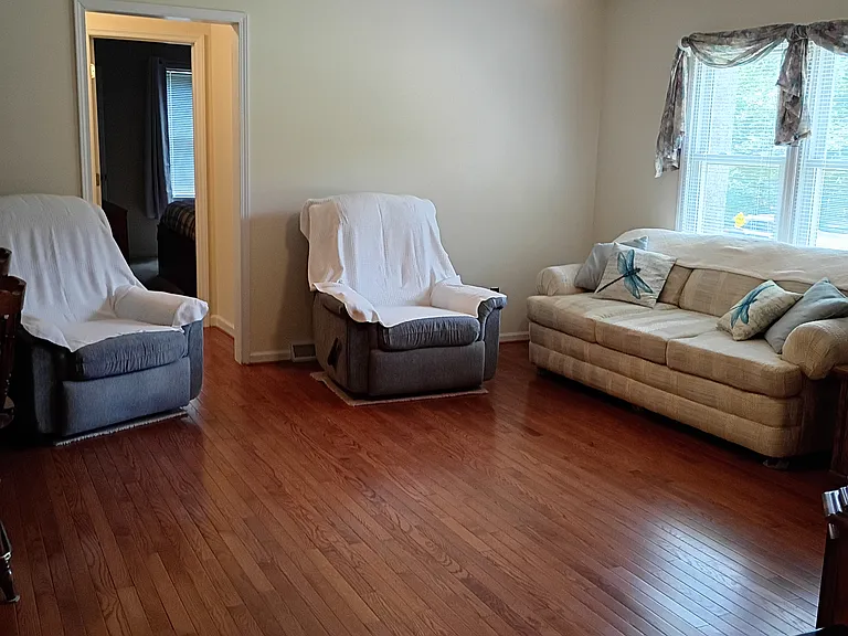 5912 McGregor Dr — Photo 6