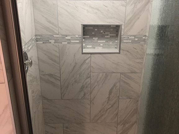 5th image of 8549 Deer Creek Ln NE