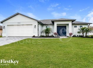 1426 SW 1st Ter, Cape Coral, FL 33991