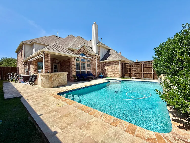 7430 Hidden Cove Ln — Photo 38