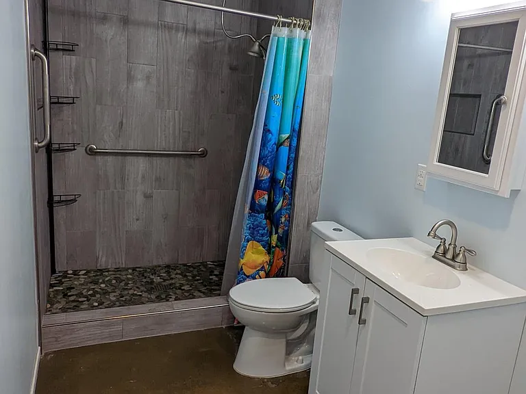 2114 Glencoe Dr — Photo 1