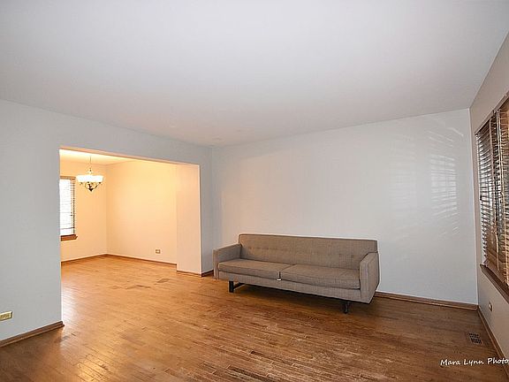 2nd image of 1359 Eastwood Dr