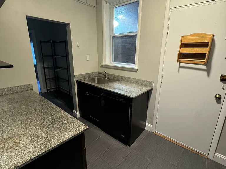 6138 Waterman Blvd — Photo 5