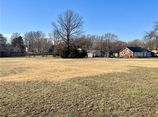 19310 Metcalf Ave, Stilwell, KS 66085
