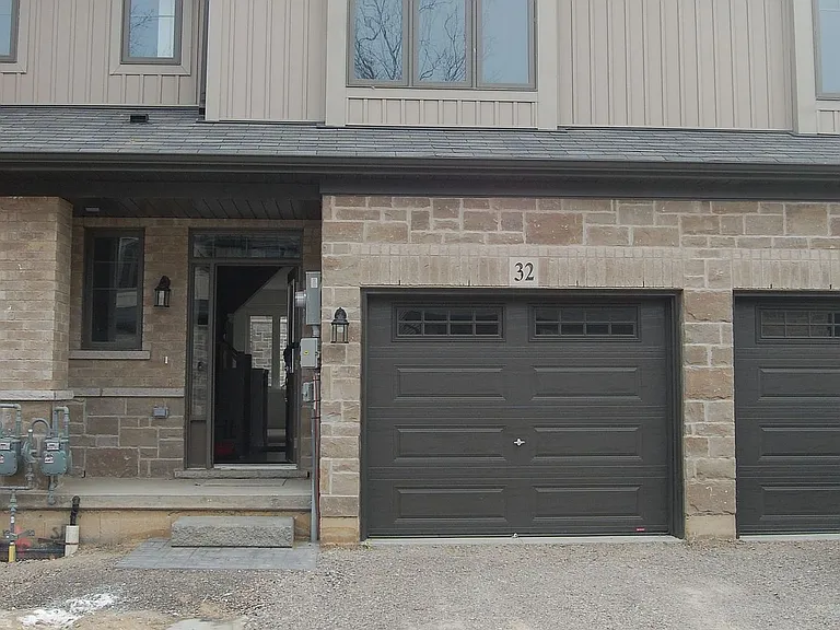 1 Tom Brown Dr #32 — Photo 4