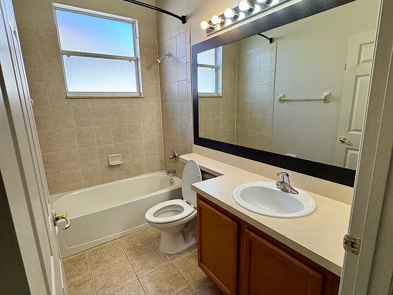 2112 Bunker View Ct — Photo 8