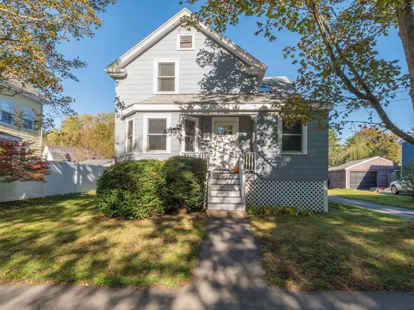 8 Forest St, Manchester, MA 01944