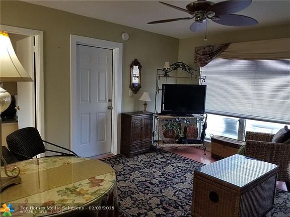 3rd image of 3212 NE 7th Pl APT 20